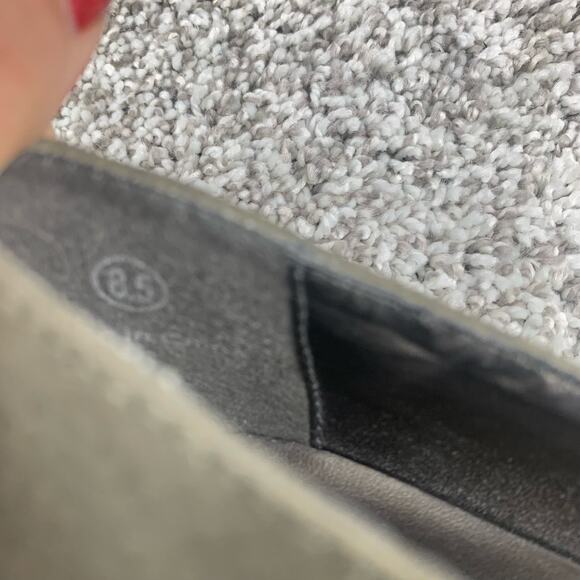 Soft surroundings Shoes Women Size 8.5 Gray Suede Fabrizia Pointed Toe Wedge - Picture 9 of 10